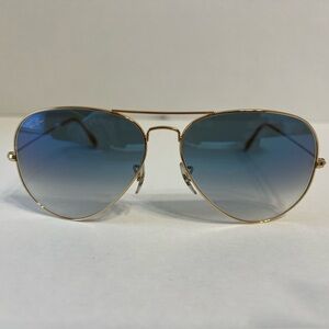 Ray-ban aviators RB 3025 Size 65mm has no‎ scratches